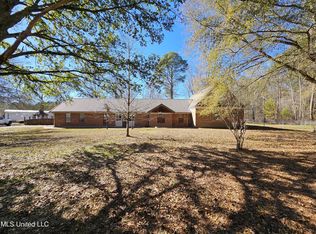 5018 Old Hillsboro Rd, Forest, MS 39074