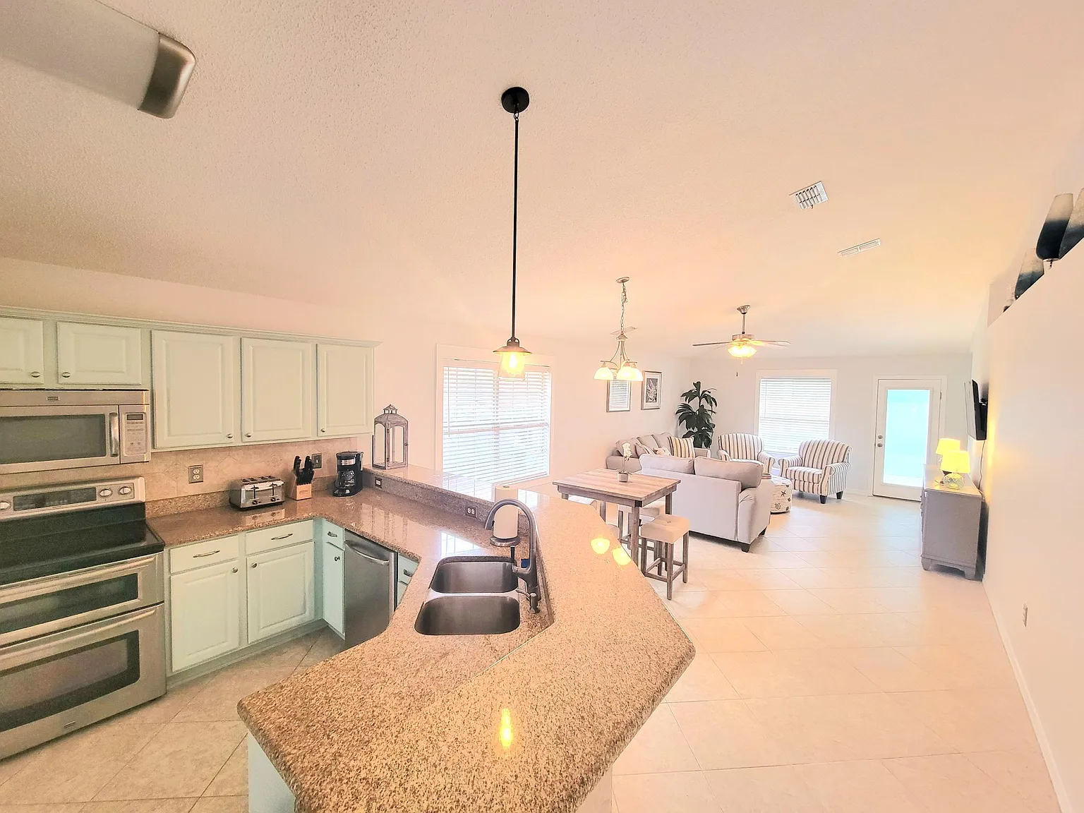 157 Sandy Cay Dr — Photo 4