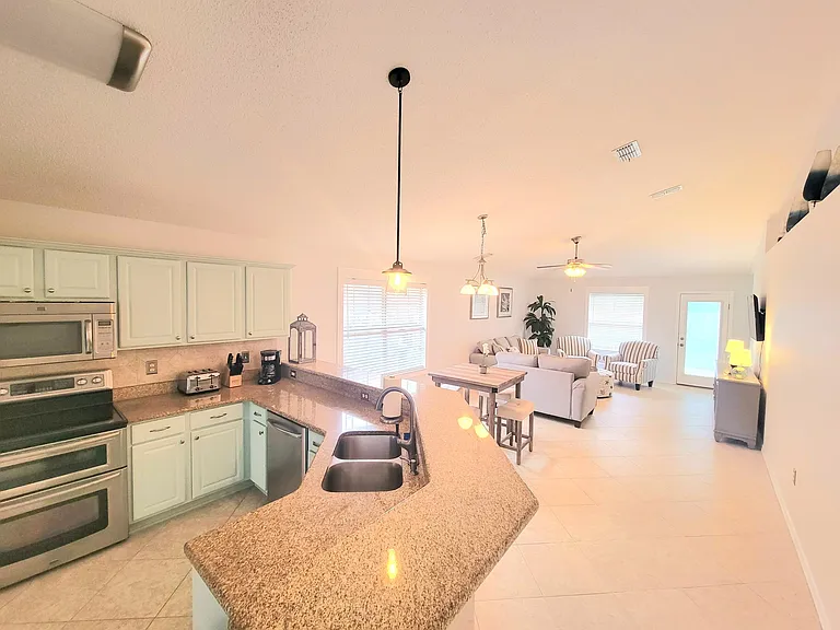 157 Sandy Cay Dr — Photo 4