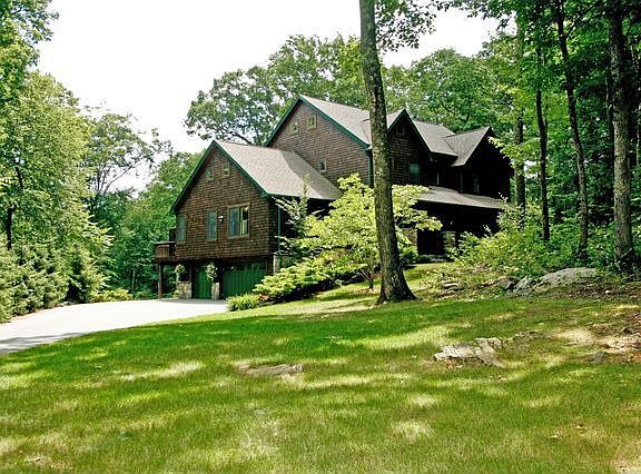 2nd image of 6 McMorrow Ln
