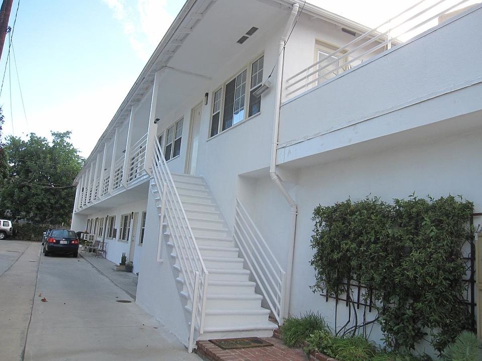 1st image of 10818 Blix St APT 9
