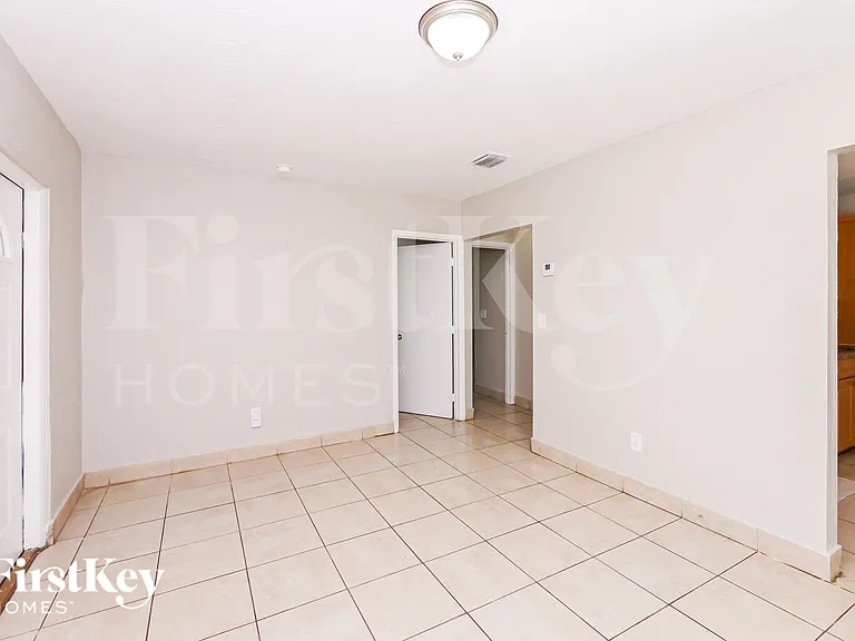2440 NW 162nd St — Photo 2