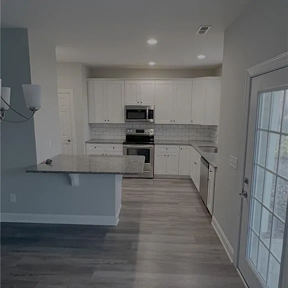 2086 Pathway Dr — Photo 5