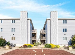 127 40th St APT 1F, Sea Isle City, NJ