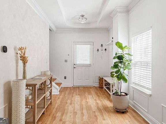 3rd image of 61 Little St SE