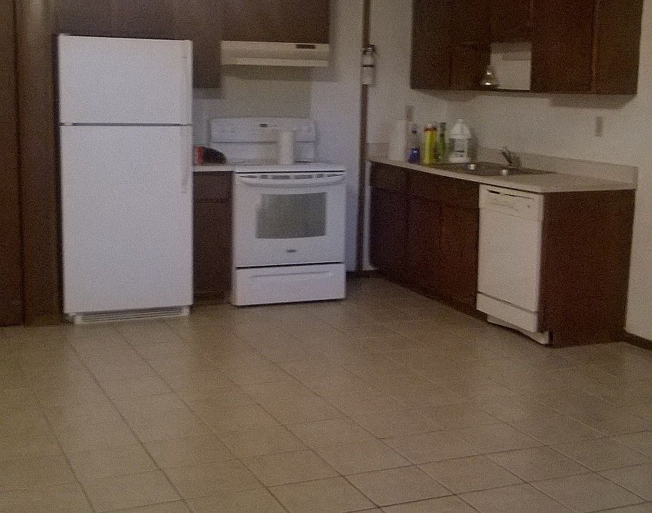2nd image of 167 5th St SE APT 6