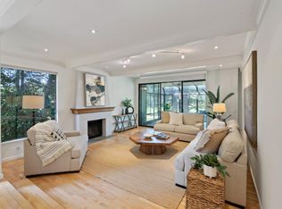 492 Sand Hill Cir, Menlo Park, CA 94025