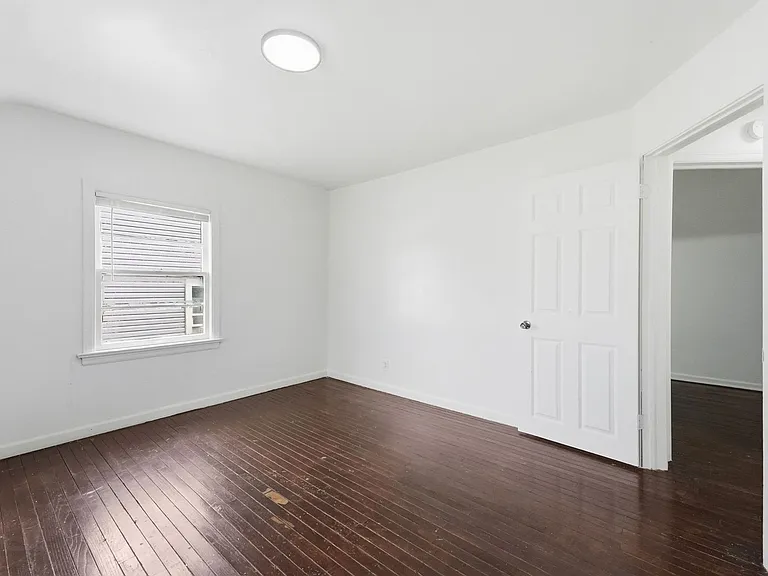 4029 Weisser Park Ave — Photo 23