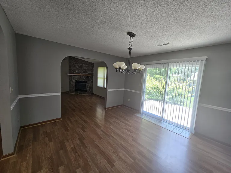 3700 Falmouth Dr — Photo 10
