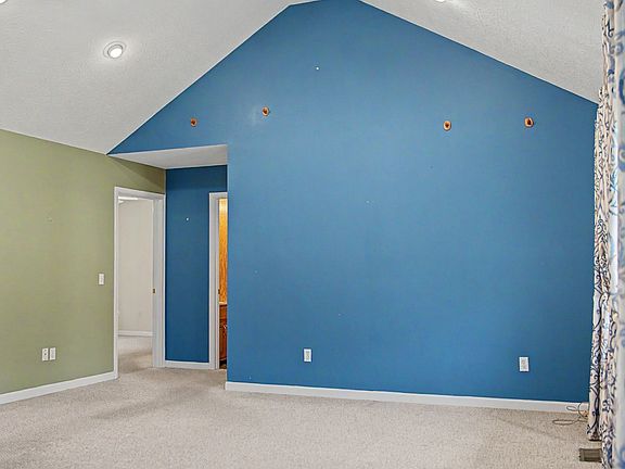 4th image of 8229 Galen Rd