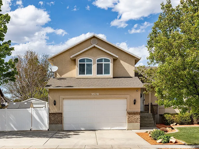 5528 W Augustus Way — Photo 2