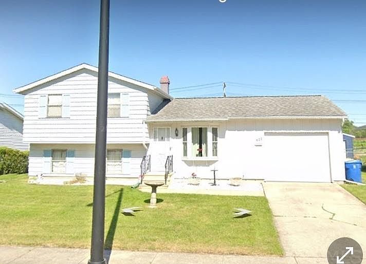 1st image of 622 South St