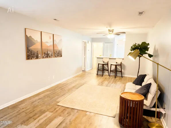 3810 Grey Harbor Dr APT 203, Raleigh, NC 27616