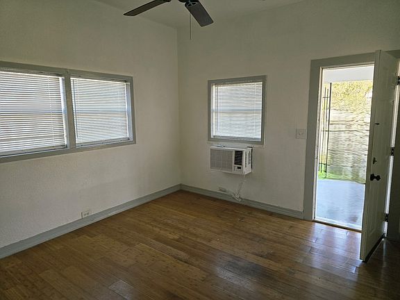 4th image of 108 W Church Ave #B