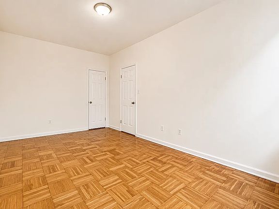 4th image of 1803 Riverside Dr #1GG