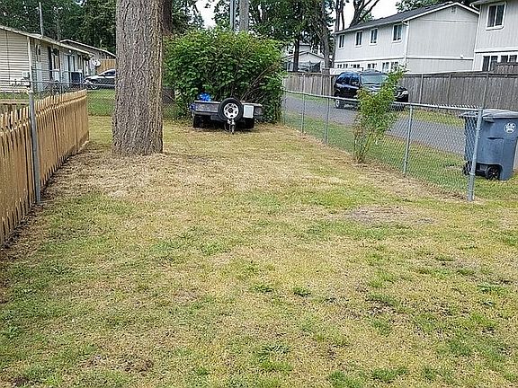 5th image of 8718-8720 Lochburn Ln SW