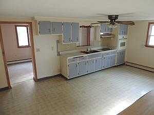 The dine in kitchen.