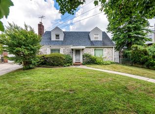 198-16 McLaughlin Ave, Hollis, NY 11423