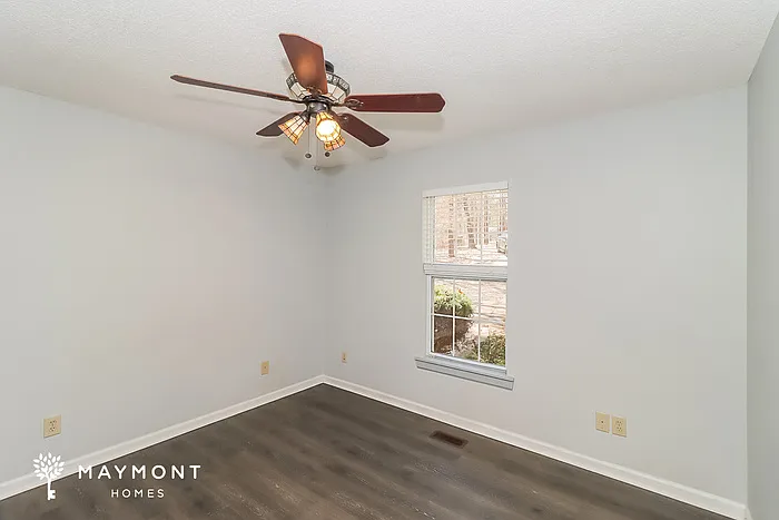 221 Creek View Rd — Photo 6