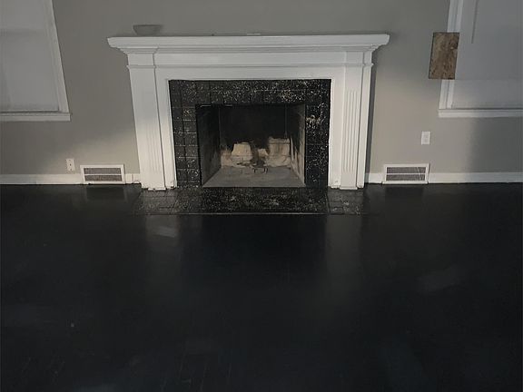 4th image of 17151 Chandler Park Dr