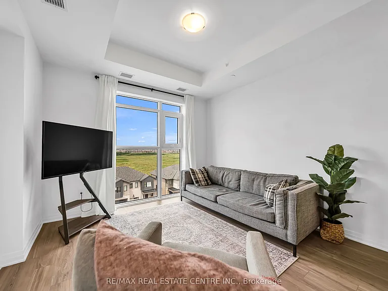 490 Gordon Krantz Ave #504 — Photo 9