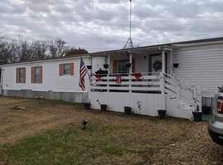 201 Elm Ln, Rhome, TX 76078