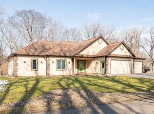 333 Birch Hills Dr, Rochester, NY 14622