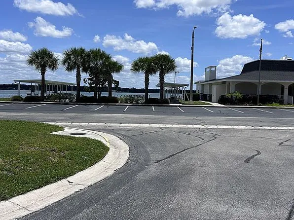 911 Fountainview S, Lakeland, FL 33809