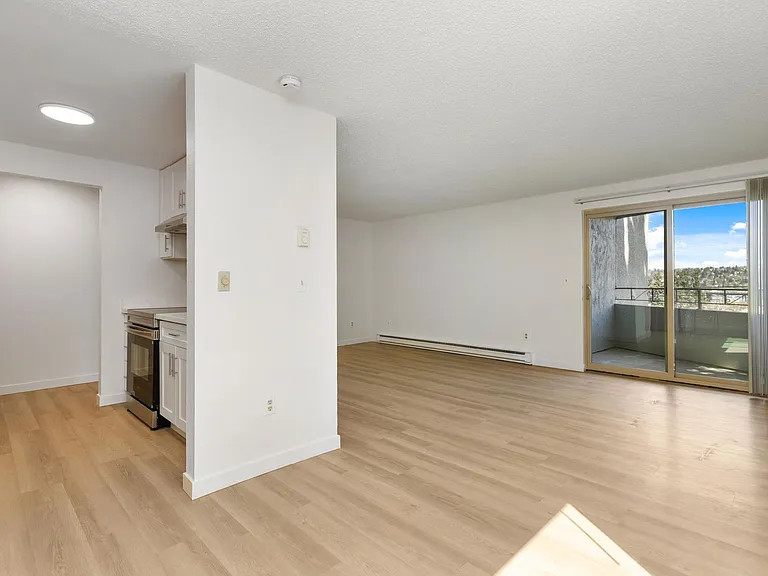 Lawton Park Villas- One month free- 2 Bed / 2 Bath Space to Live, Room to Breathe, All Yours. Mag... — Photo 43