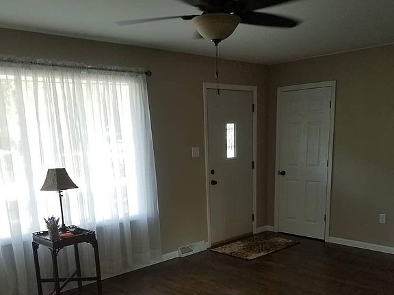 3rd image of 2650 Miami St