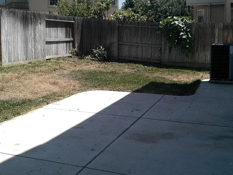 226 Barcelona Dr — Photo 13