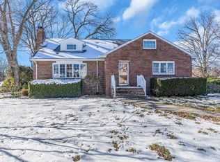 13 Greenhill Ave, Parlin, NJ 08859