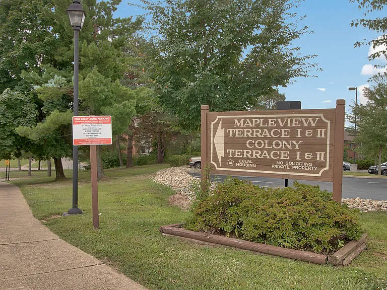 Colony Terrace Apartments — Photo 36