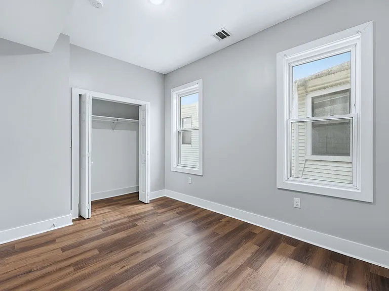 913 S 18th St #2 — Photo 17