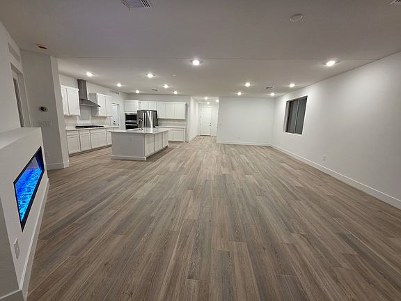 2nd image of 10247 Magnolia Creek St
