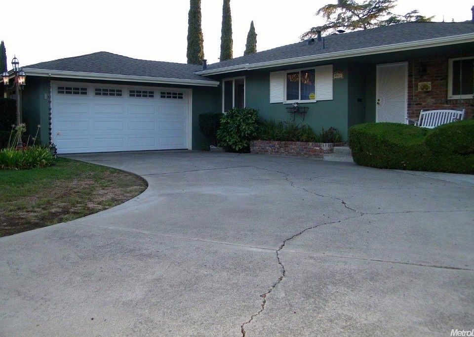 1st image of 5911 Claremont Ave