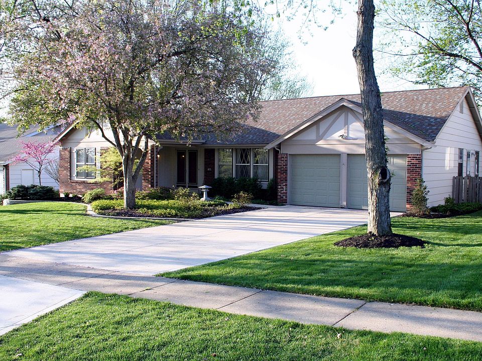 1st image of 11850 Featherwood Dr
