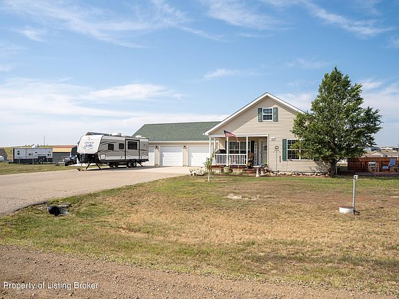 3rd image of 2637 Hillside Dr