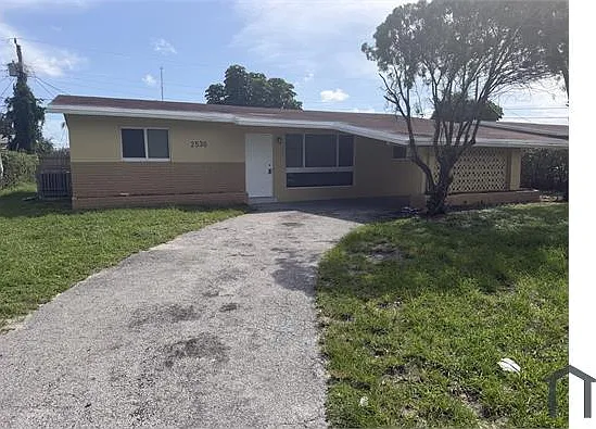 2530 NW 26th Ct