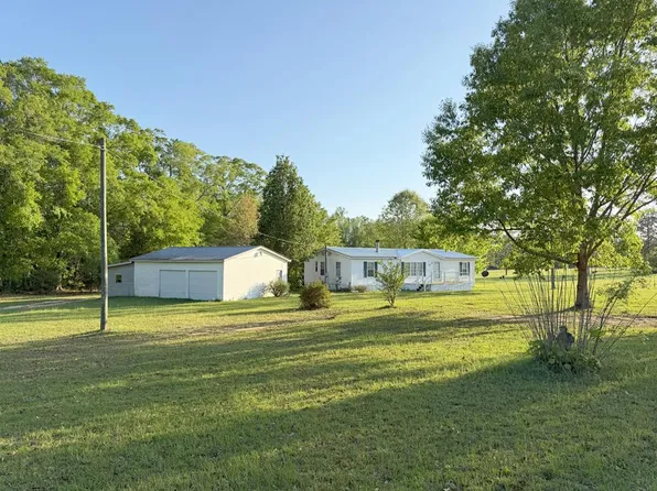 212 Man Hall Rd, Dothan, AL 36305