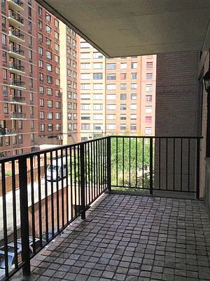 Rented by D H Realty & Management Inc | media 8