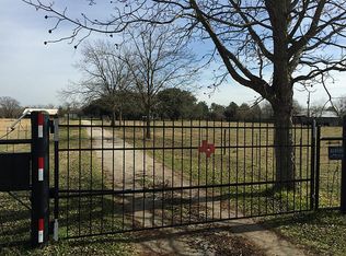 1717 S Cherry St, Tomball, TX 77375