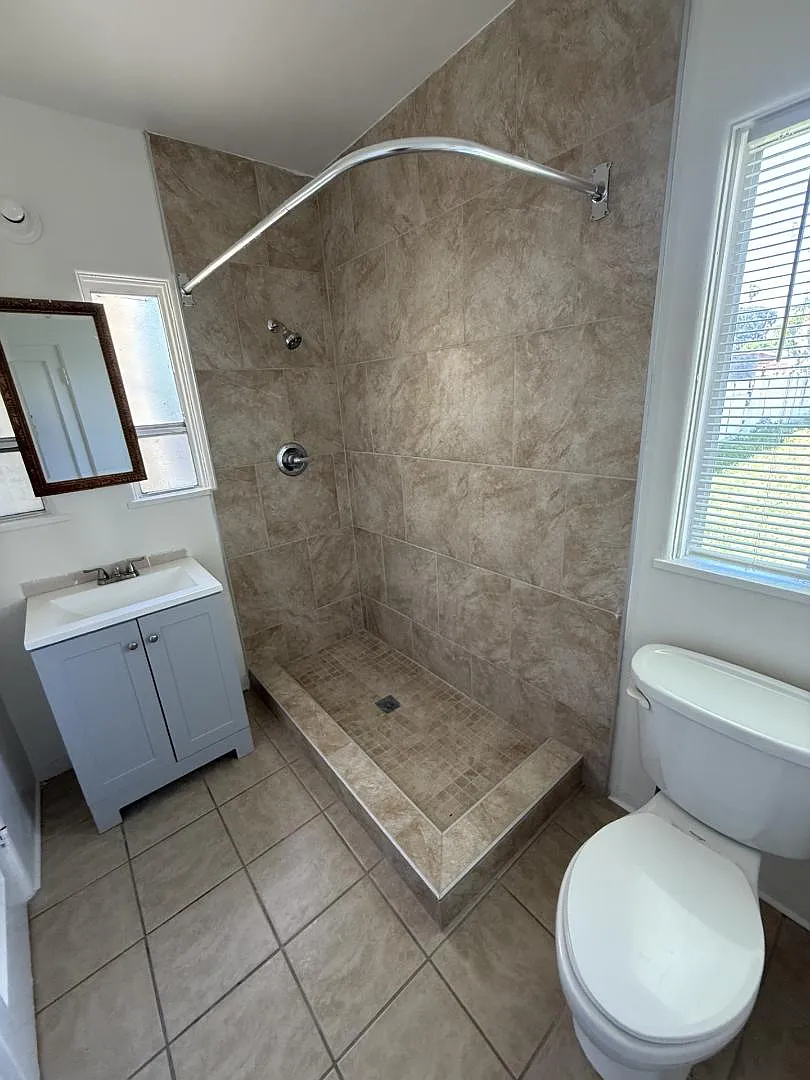 Unit Photo - 563 San Francisco Ave #547