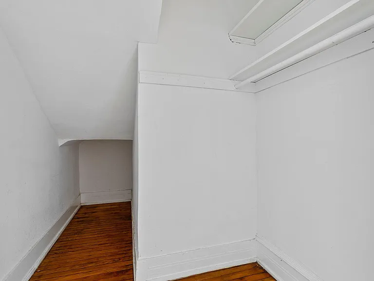 710 N 24th St #2 — Photo 11