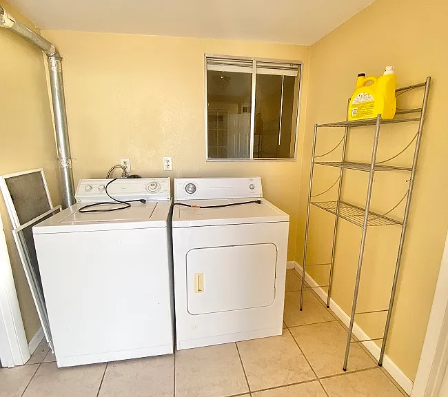 2152 S Maple Ave #B — Photo 13