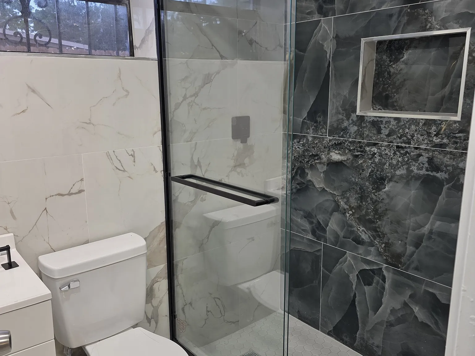 3 bed, $2,600 — Photo 3