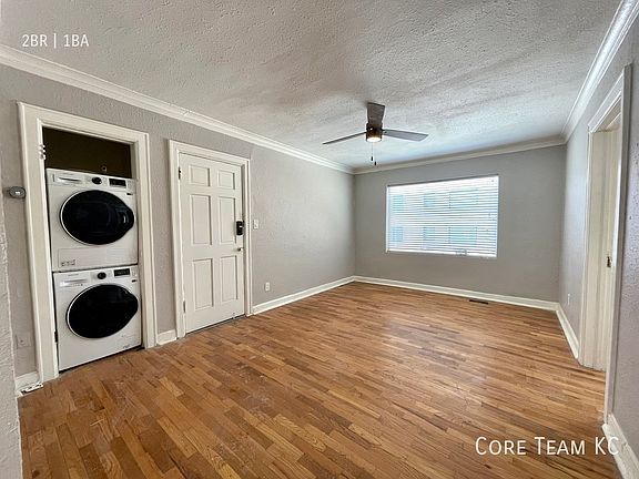 3rd image of 1114 W 45th St #1110