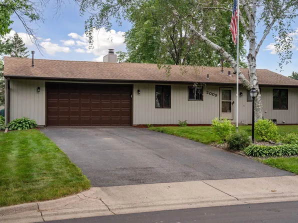 2009 Yellowstone Trl N, Brooklyn Park, MN 55444