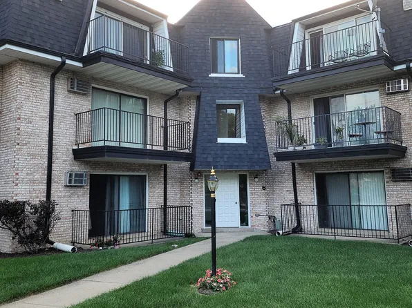 7000 Mather Ave APT 303, Chicago Ridge, IL 60415