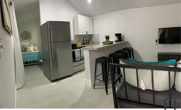 1 bed, $1,795 — Photo 3